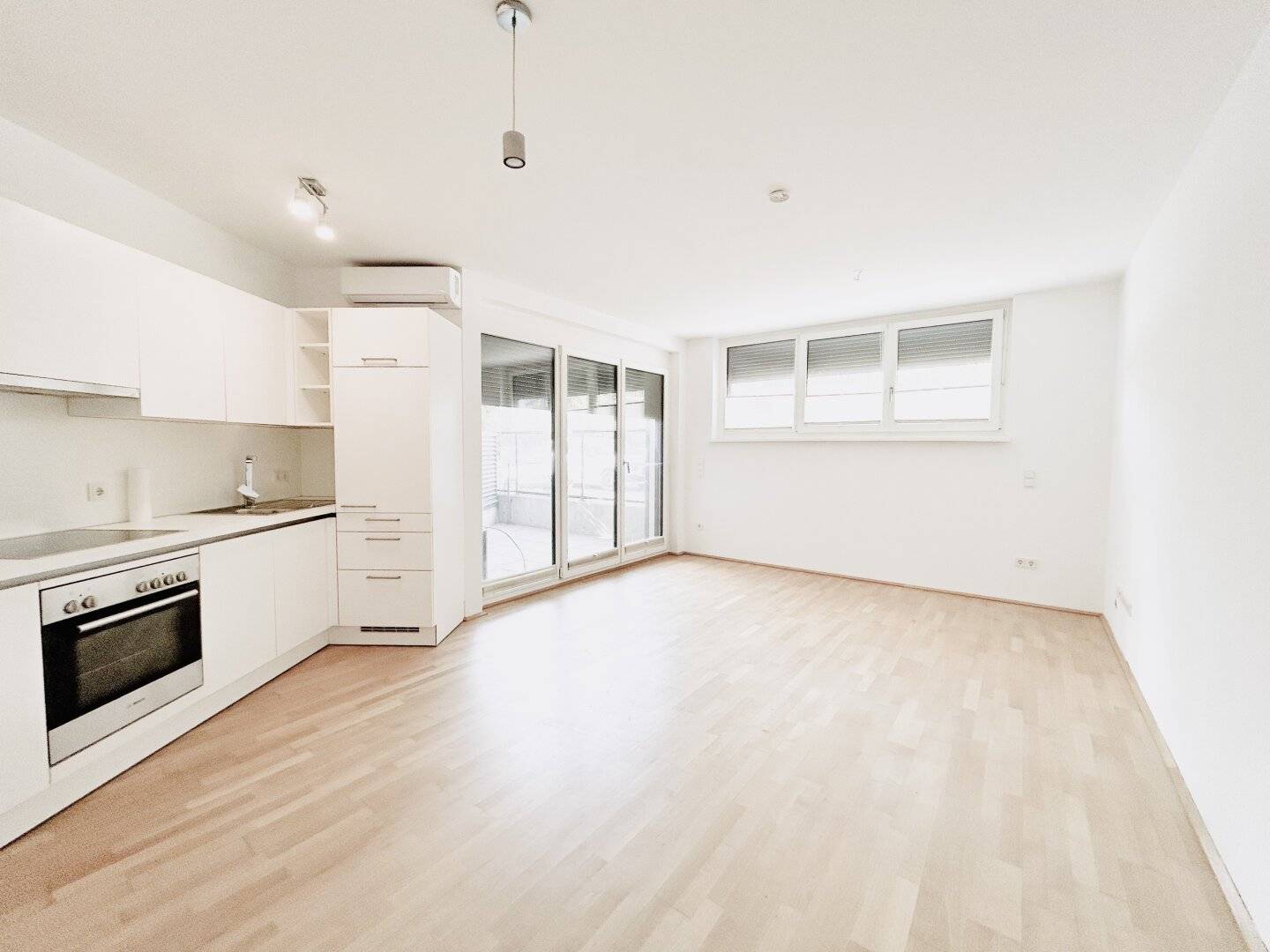 Charmante 2-Zimmer-Wohnung mit Loggia/Terrasse und Tiefgarage in moderner Wohnhausanlage – 1230 Wien