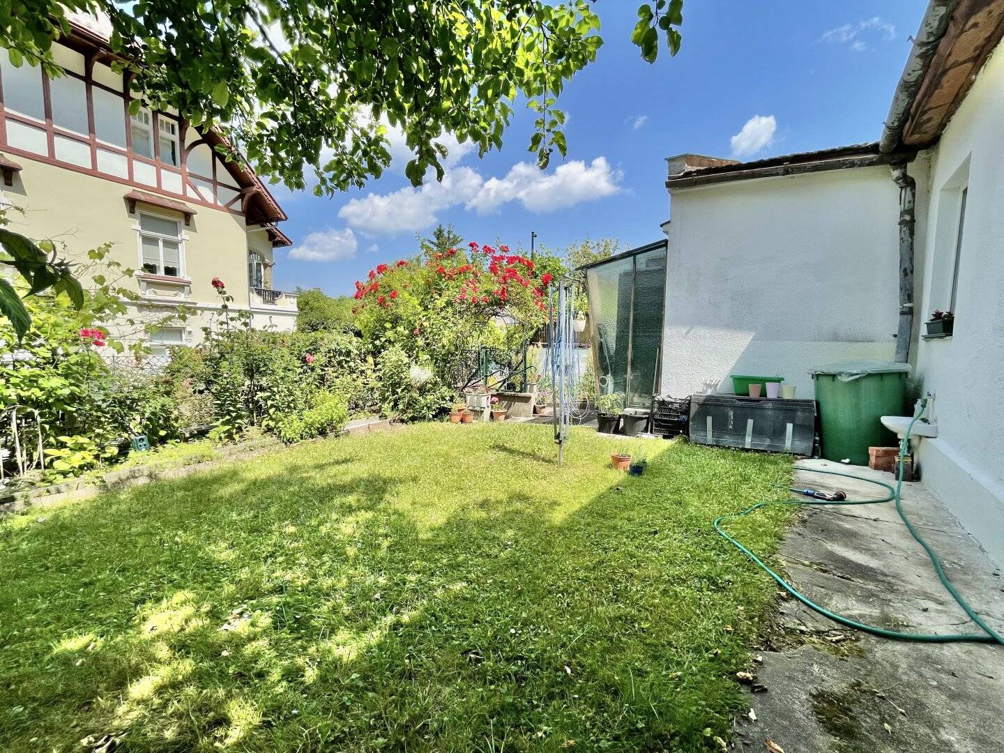 CHARMANTES EINFAMILIENHAUS IN RUHELAGE