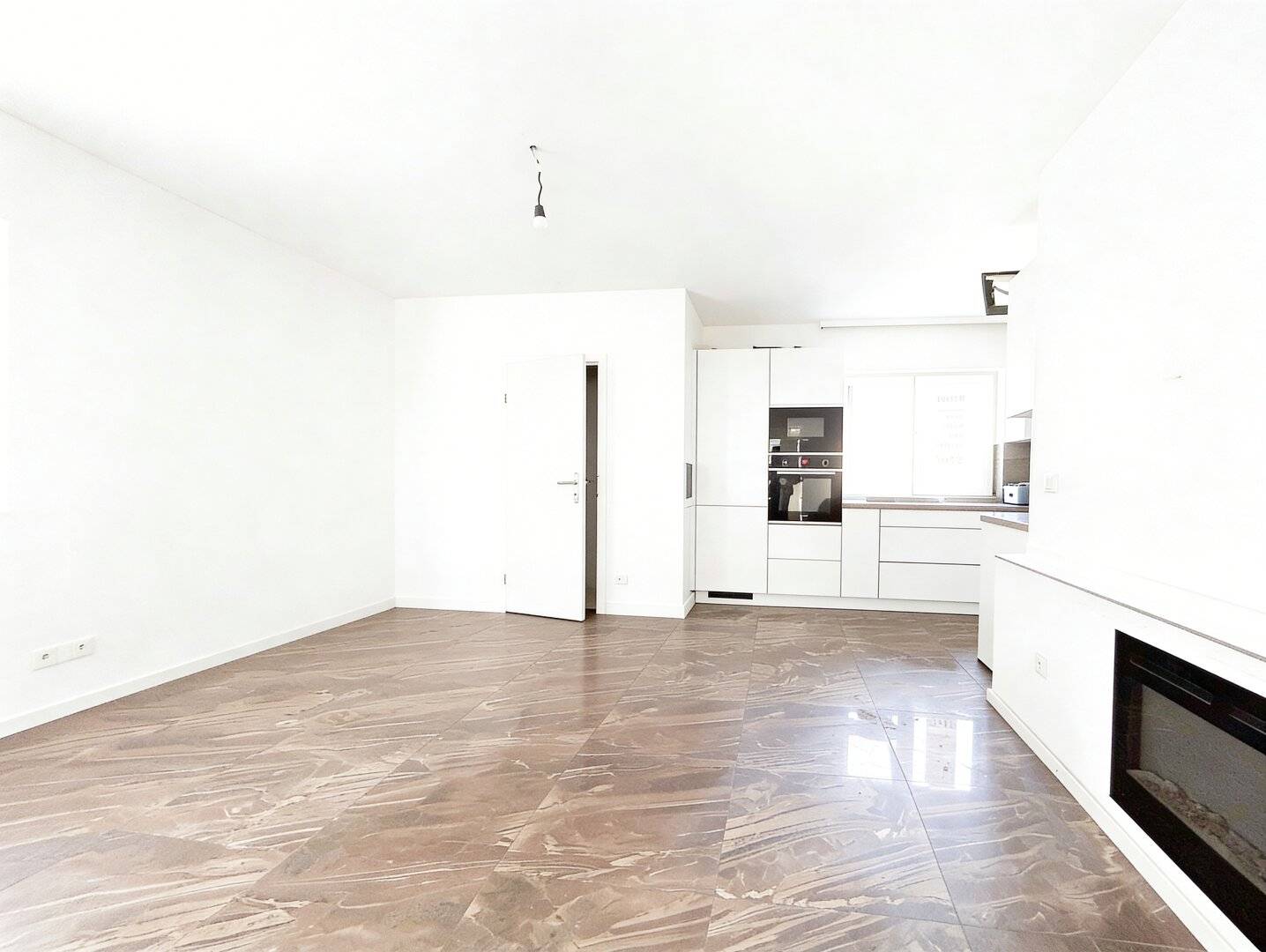 Helle 3-Zimmer-Wohnung mit Balkon in Top-Lage beim Hauptplatz – Wohnen im Herzen der Stadt