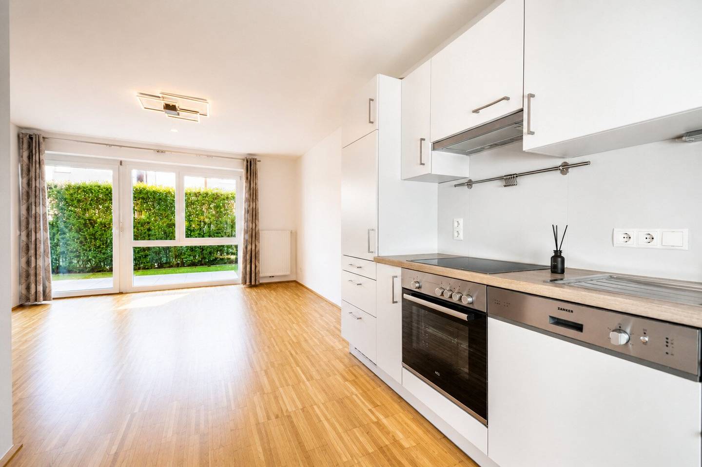 1,375% Kreditübernahme möglich | Moderne Neubauwohnung mit Eigengarten