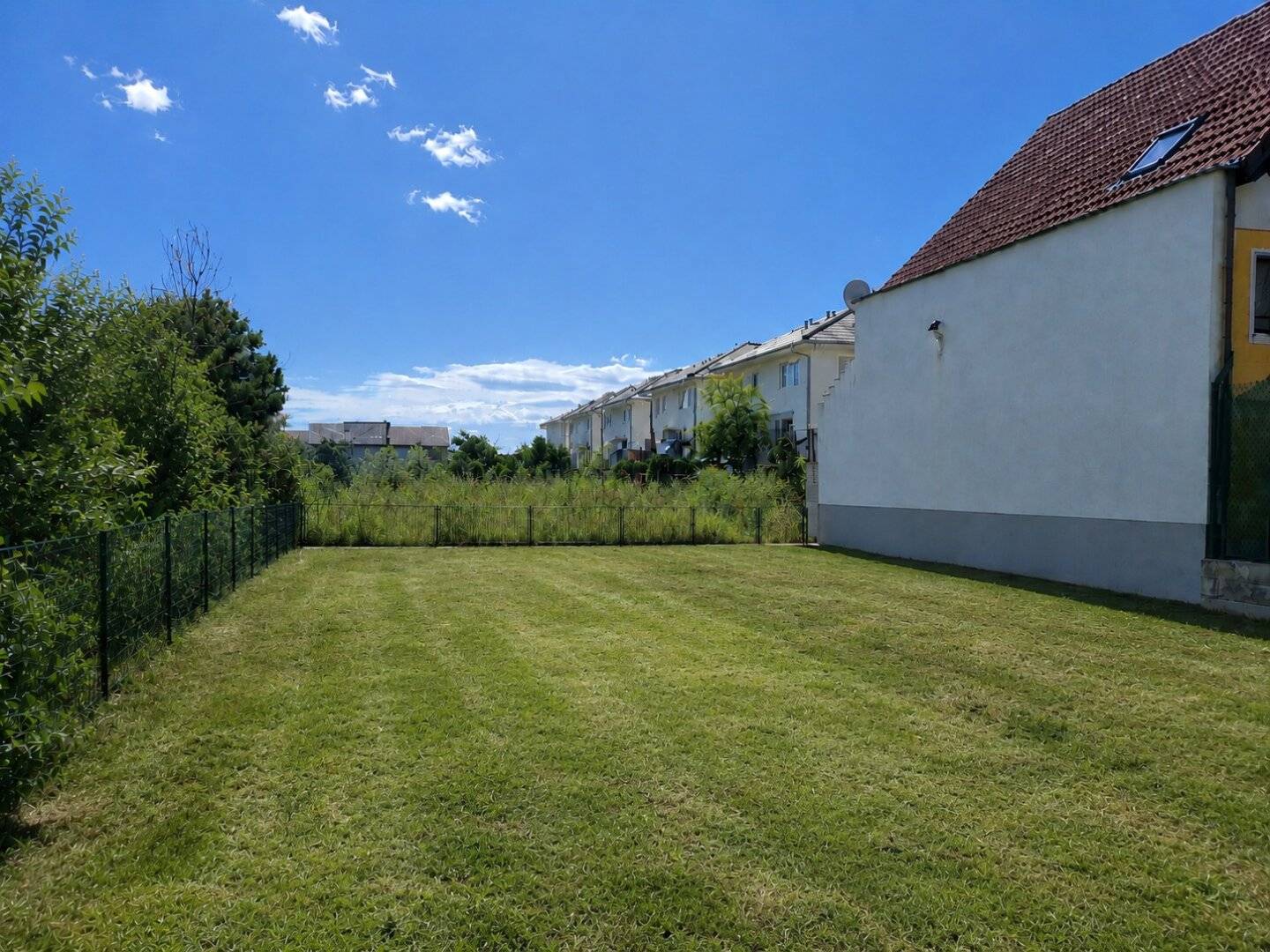 BAUGRUND IN ZENTRALER LAGE | 695 M² | DEUTSCH-WAGRAM