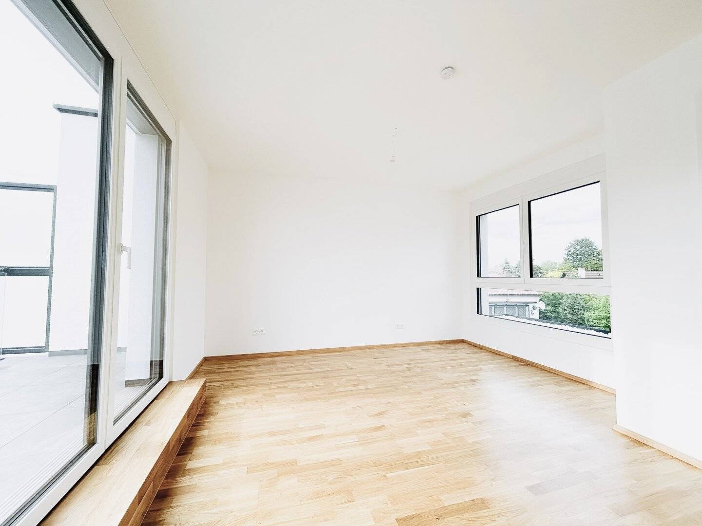 Modernes 5-Zimmer-Reihenhaus mit Garten, Dachterrasse und Stellplatz in ruhiger Lage in Schwarzlackenau 1210 Wien