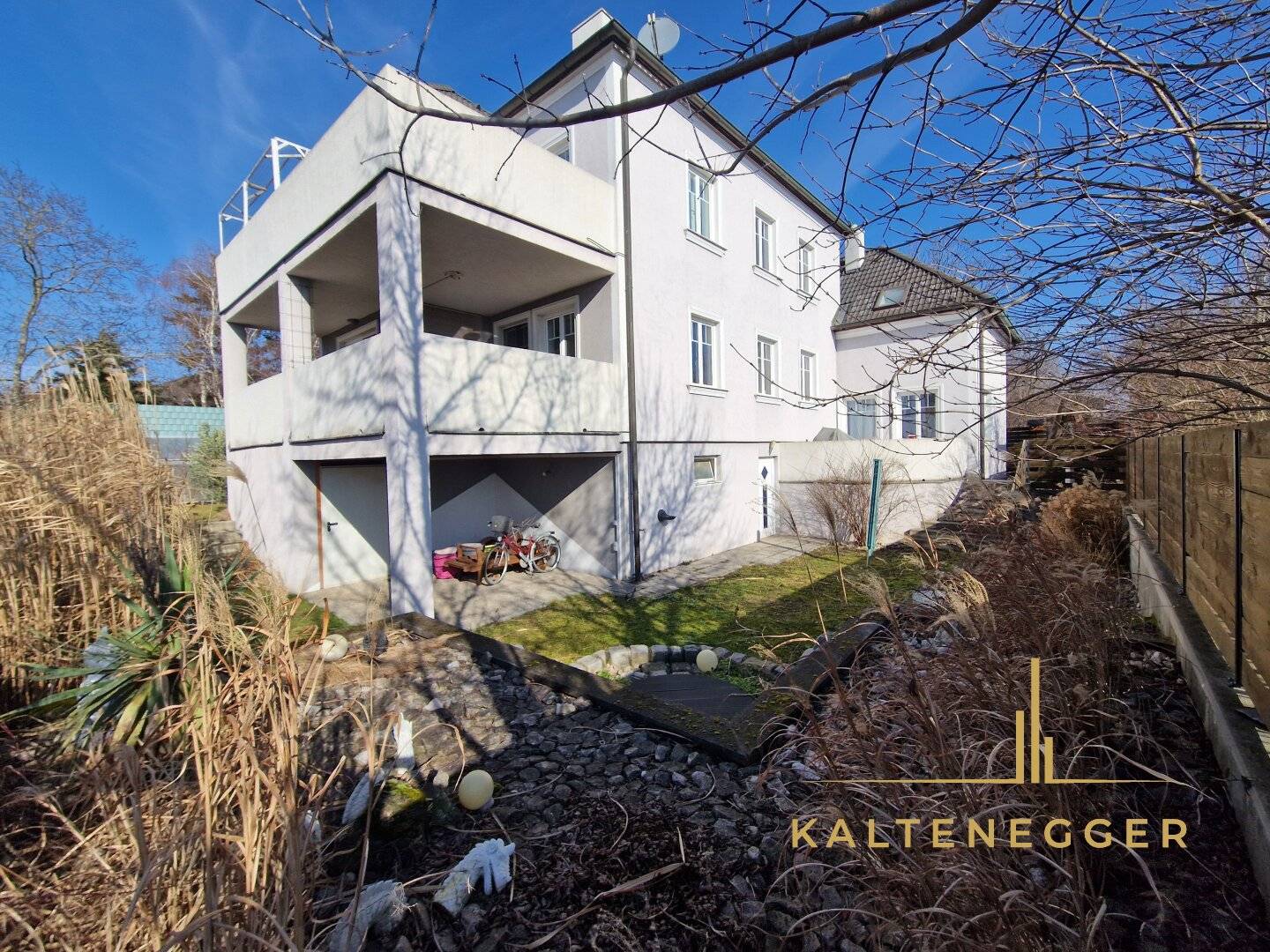 Wohlfühloase mit 3 Wohneinheiten + Garage + Swimmingpool