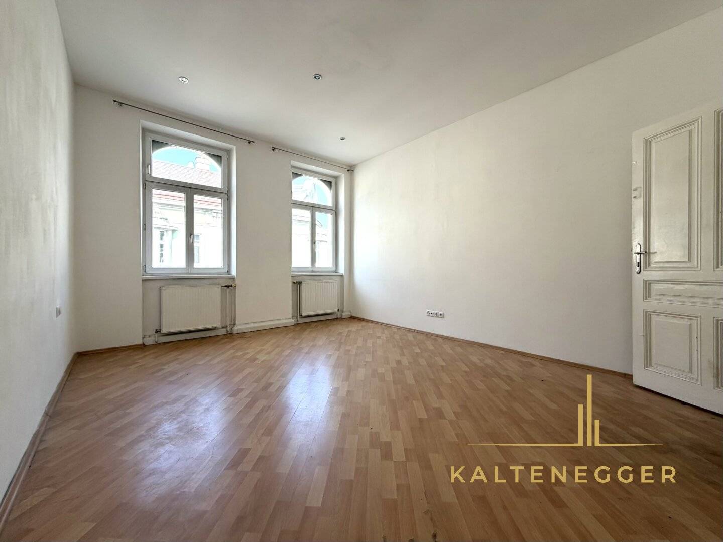 Altbauwohnung mit Potenzial – 2 Zimmer - ca. 53 m²