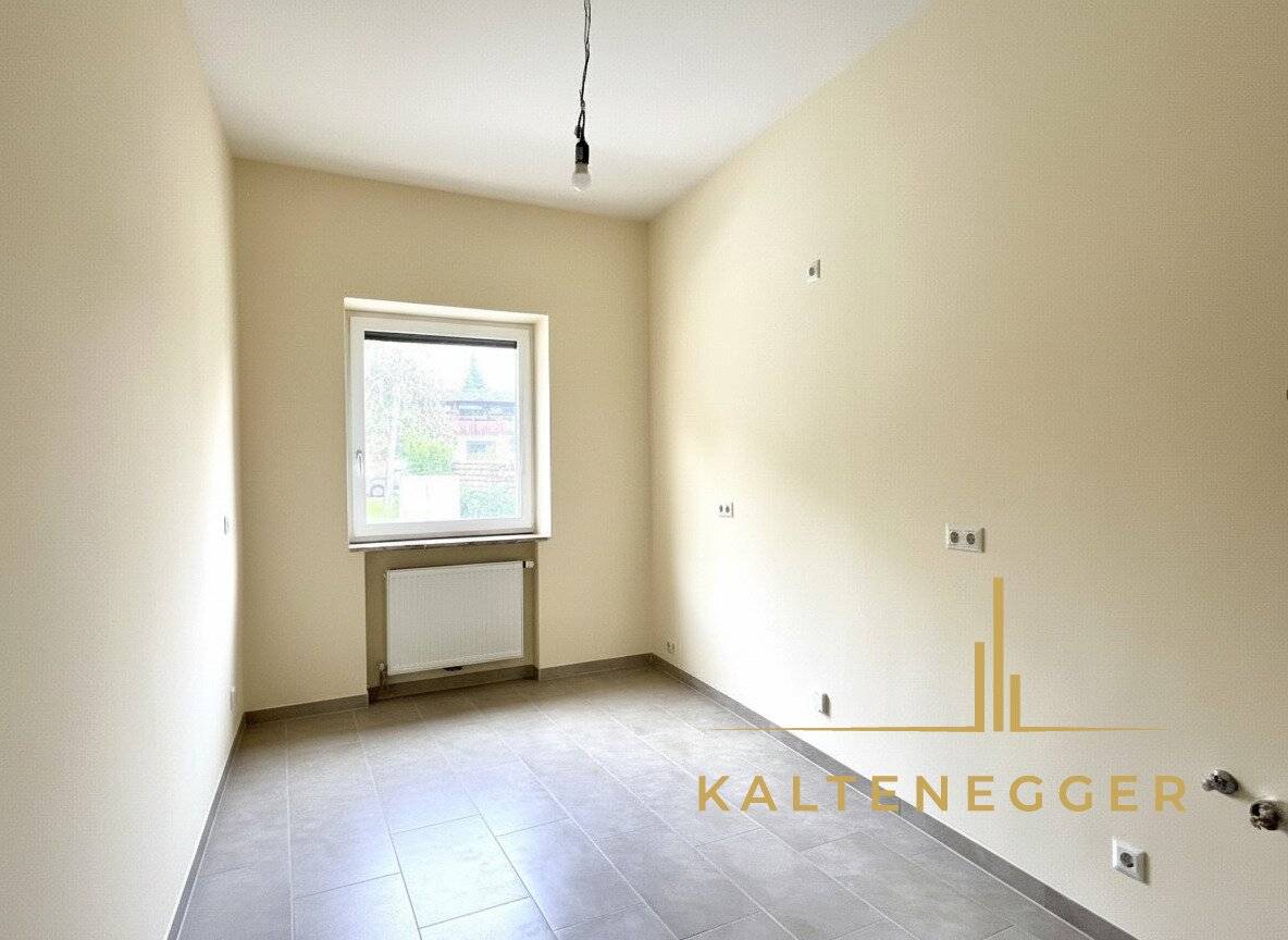 Zimmer/Küche vordere Gebäude
