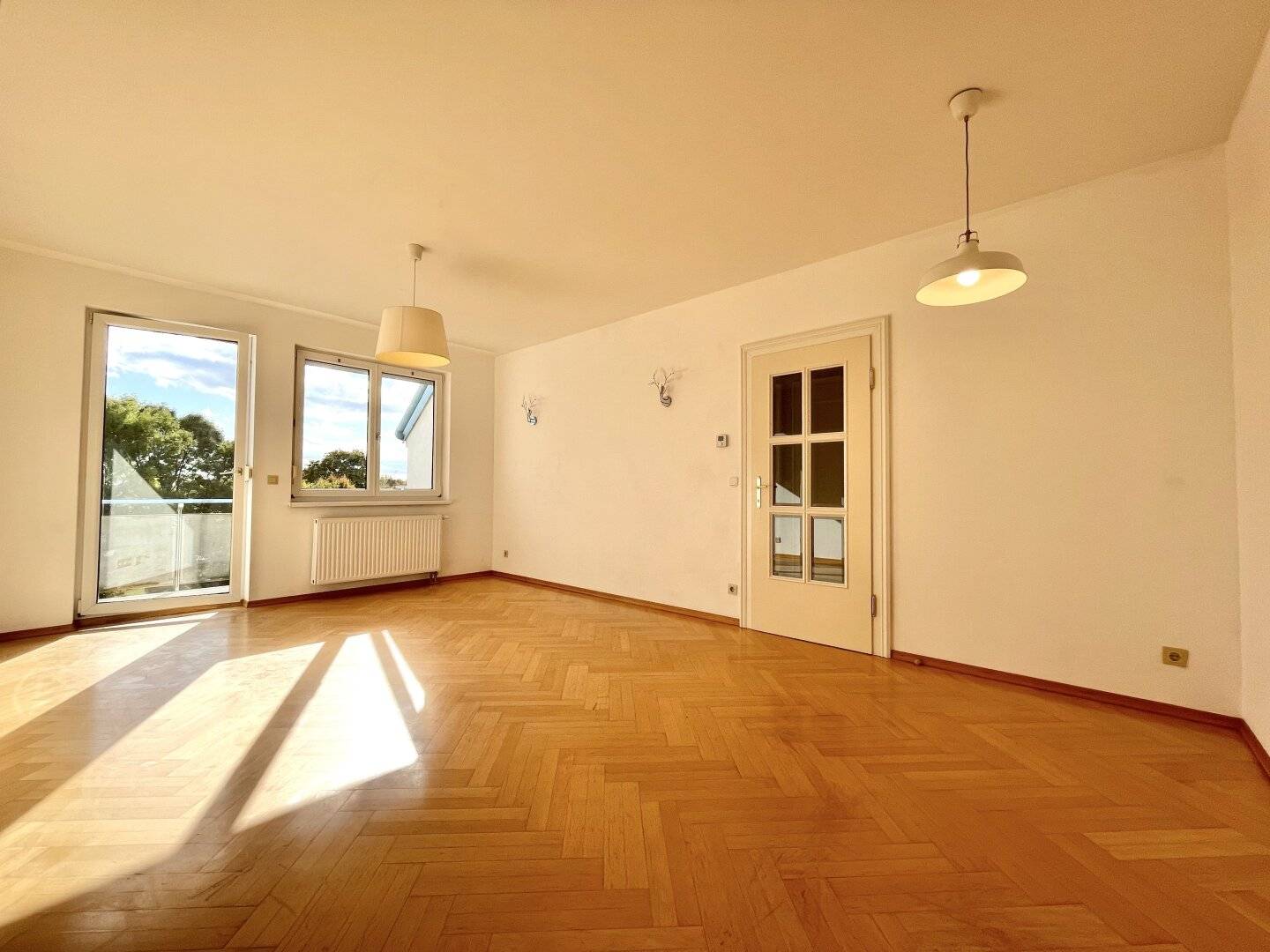 Wohnen im Marchfeld! Helle 4-Zimmer-Dachgeschoßwohnung mit Balkon
