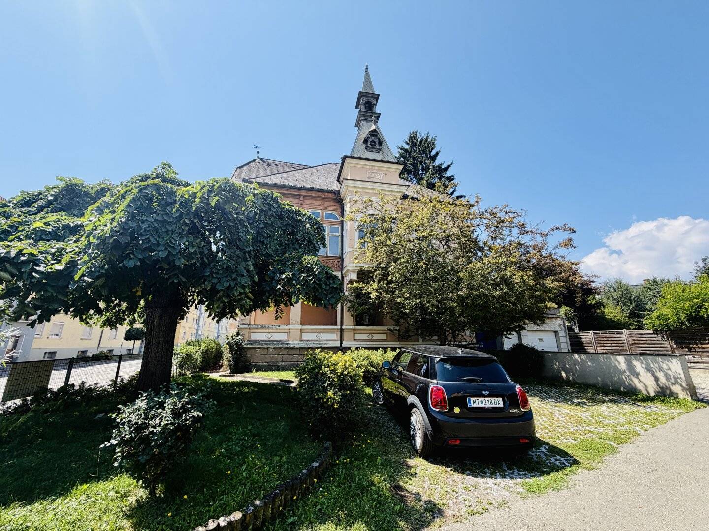 Repräsentative Stadtvilla in Knittelfeld mit rund 465 m² Nutzfläche - vielseitige Nutzung für Familien, Unternehmer und Vermieter