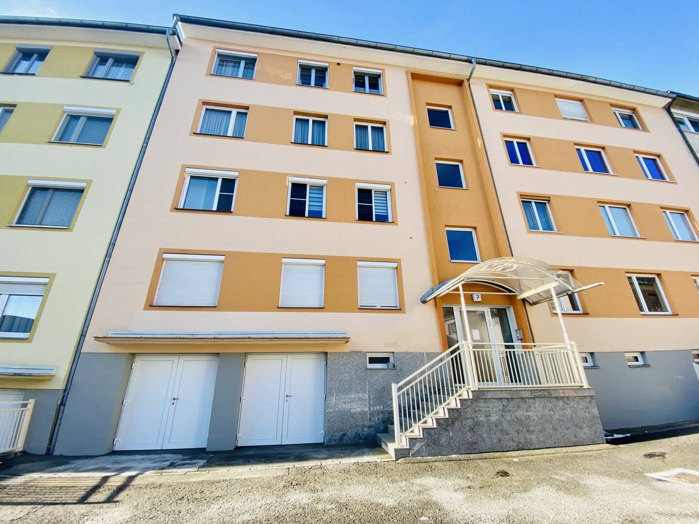 Anleger und Eigennutzer: attraktive Stadtlage & geringe Fixkosten – 3-Zimmer-Erdgeschosswohnung mit niedrigen Betriebskosten!!