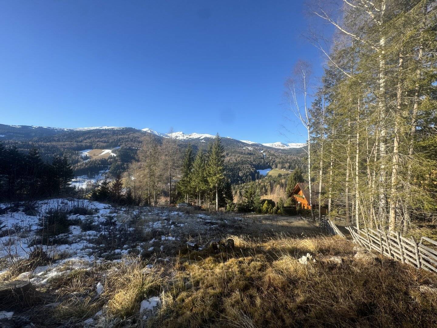 St. Wolfgang - Mönchegg: Schönes Baugrundstück mit Aussicht zur Errichtung eines Ferienhauses