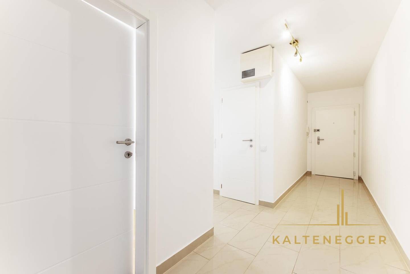 Traumhafte 3 Zimmer-Wohnung mit Loggia - WG-tauglich