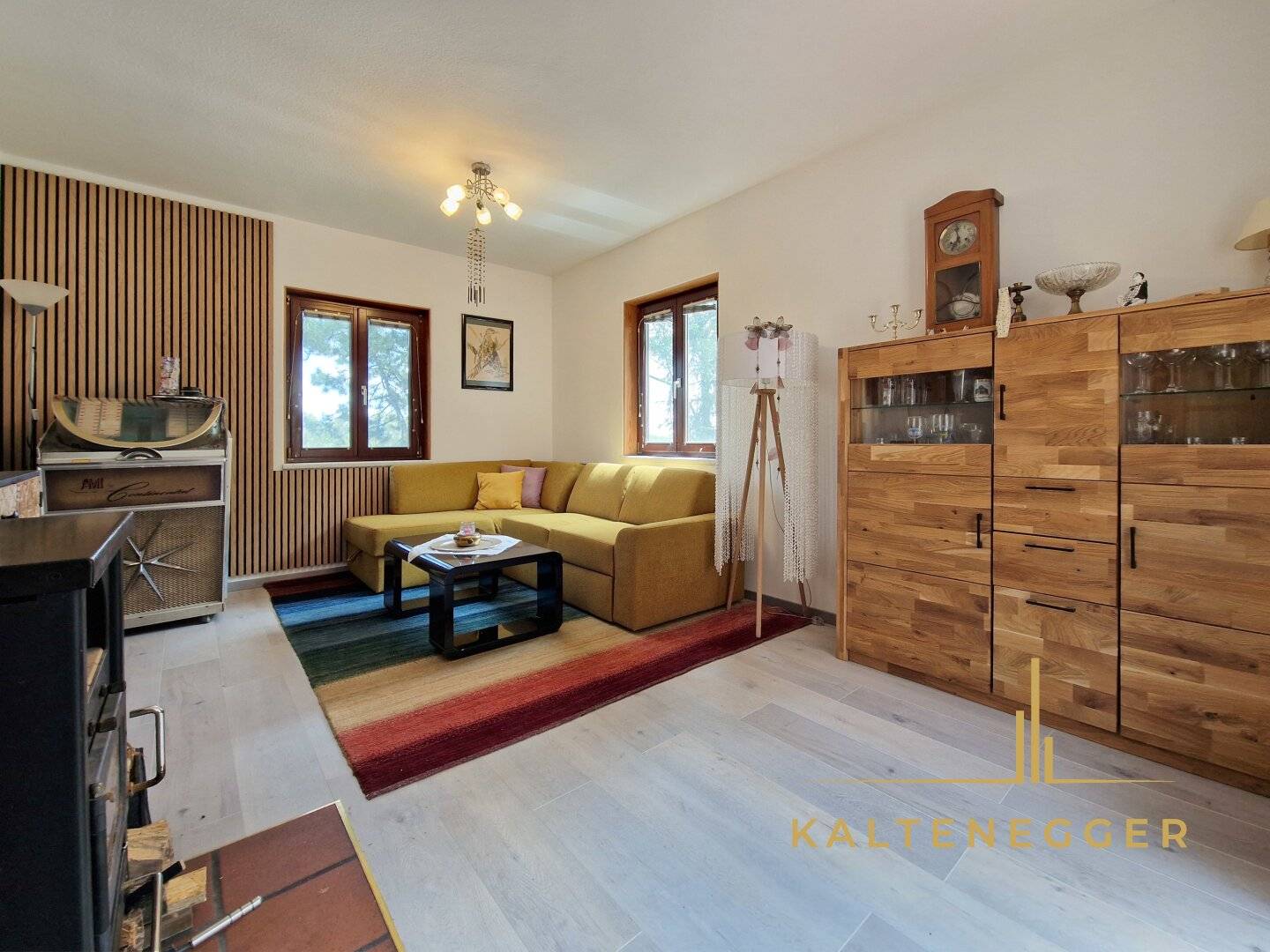 BLICK AUF DIE DONAU: Haus mit Entwicklungspotenzial im schönen 19. Bezirk