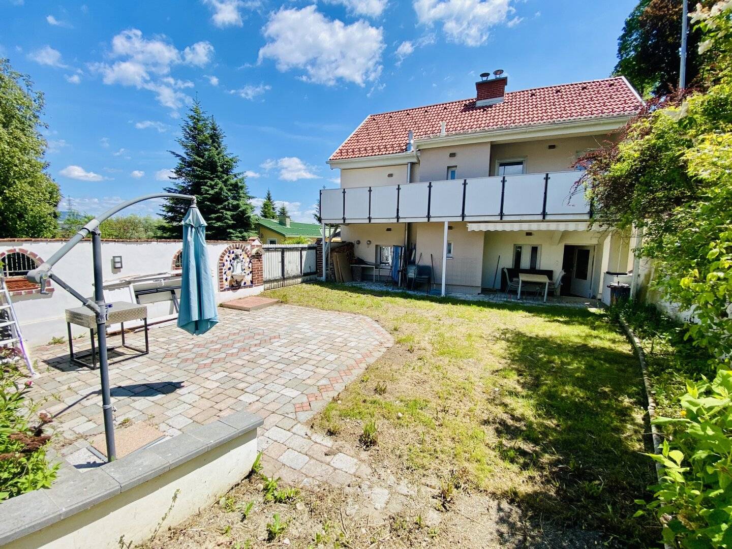 Judenburg Stadtrand: charmantes Wohnhaus mit Garten, Pool und liebevollen Details