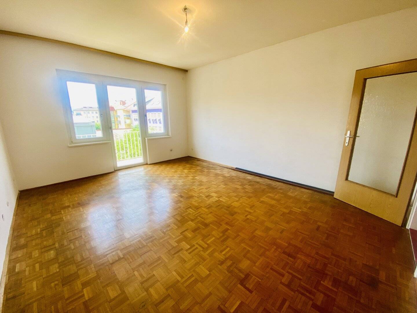 Knittelfeld: viel Potenzial in zentraler Lage: 3-Zimmer-Wohnung mit ca 85 m2 + Balkon im 4 OG