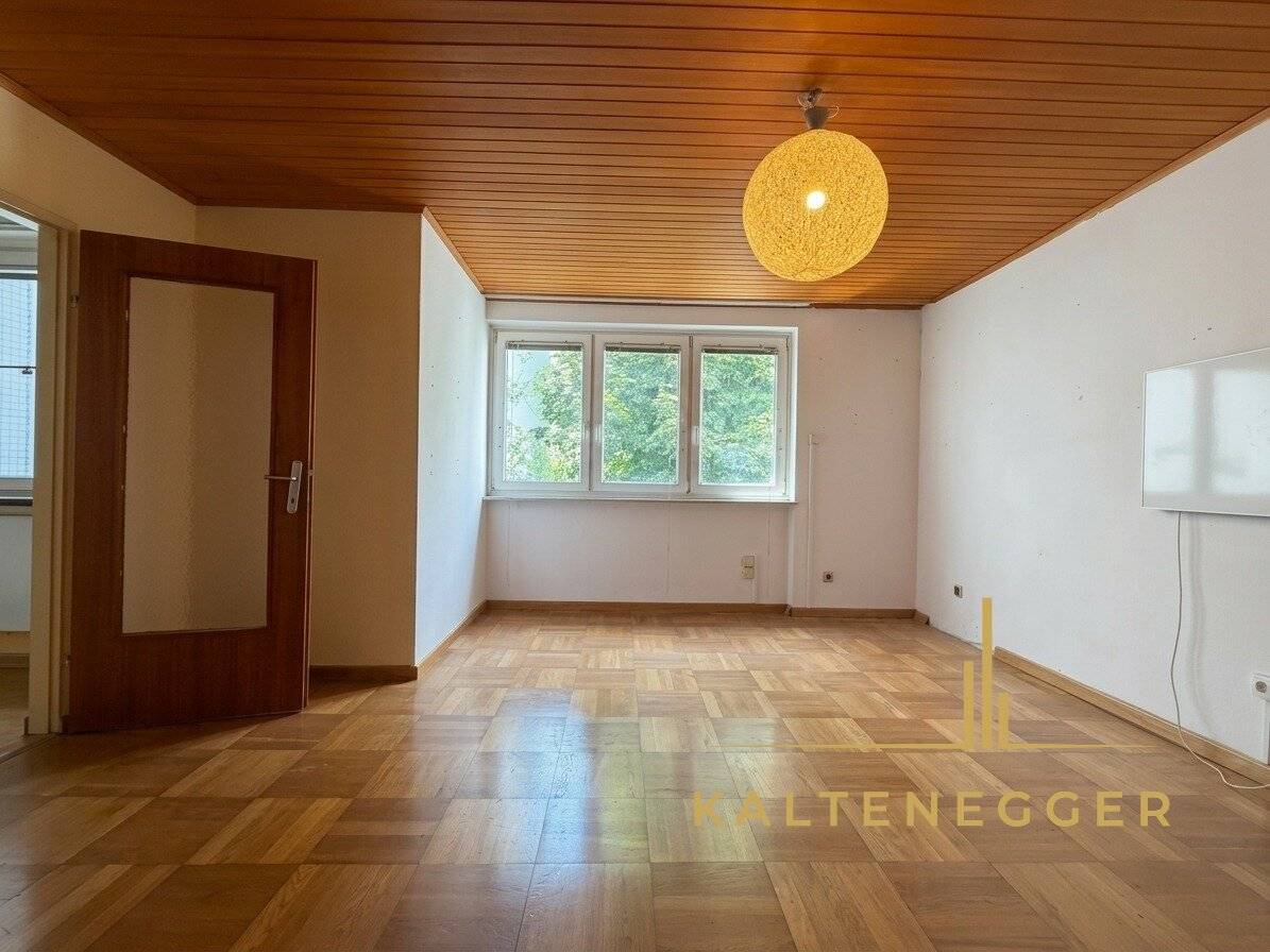 Sanierungsbedürftige 2-Zimmer-Wohnung in unmittelbarer Nähe zum Augarten