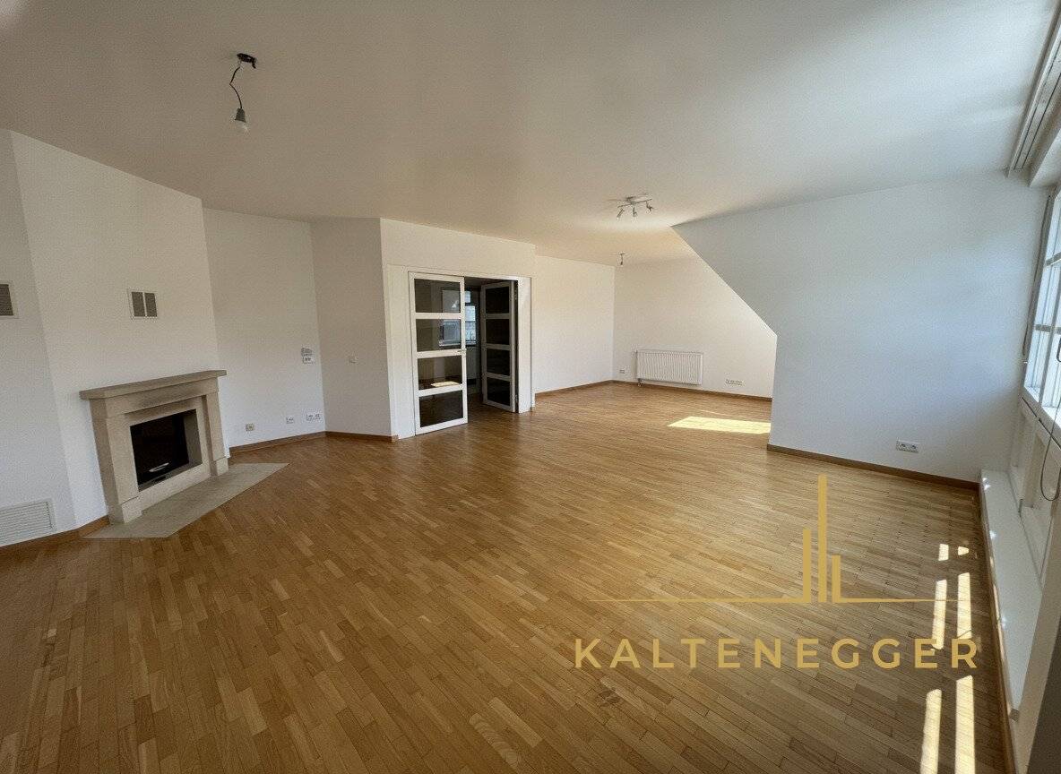 Repräsentative Dachgeschosswohnung in Grinzing