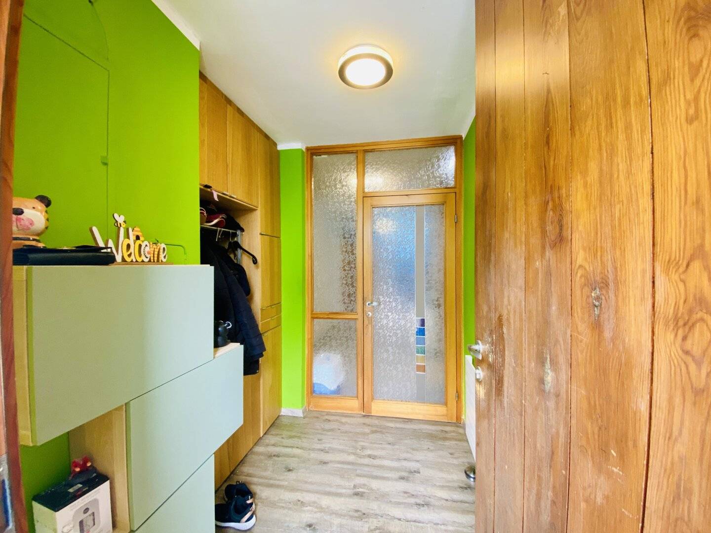 Lebensqualität pur: Gartenwohnung im EG mit 4 Zimmern, Terrasse & Garage