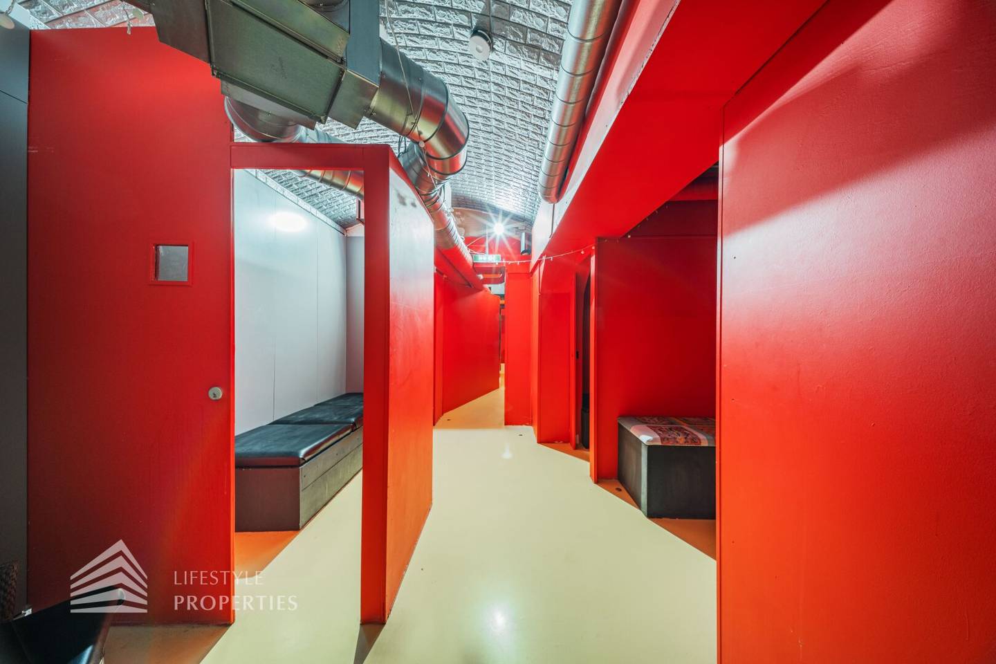 Inviting fitness center with sauna in top location,