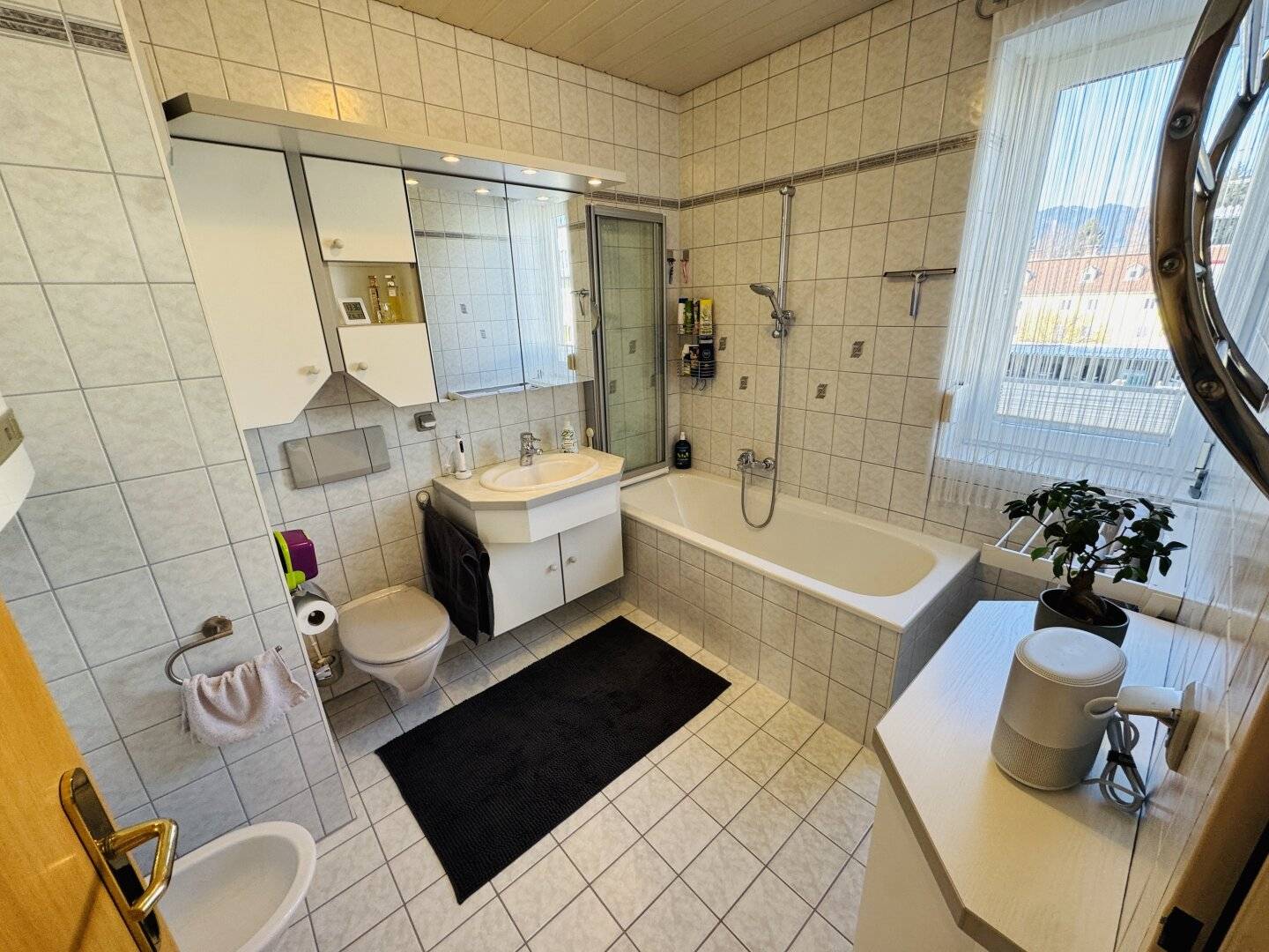 Zeltweg: Attraktive Maisonette-Wohnung mit ca 94 m2, Südbalkon und Tiefgaragenplatz