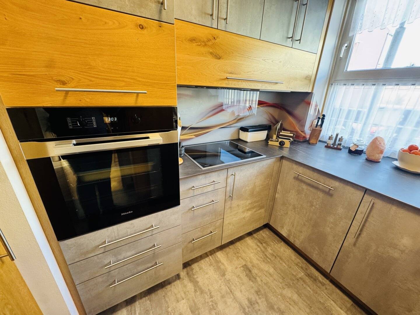Zeltweg: Attraktive Maisonette-Wohnung mit ca 94 m2, Südbalkon und Tiefgaragenplatz