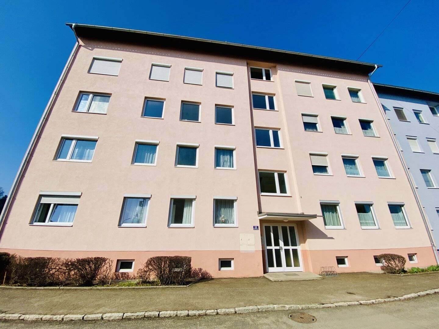Helle 3-Zimmer-Wohnung mit Loggia in Zeltweg – viel Potenzial zur Eigengestaltung