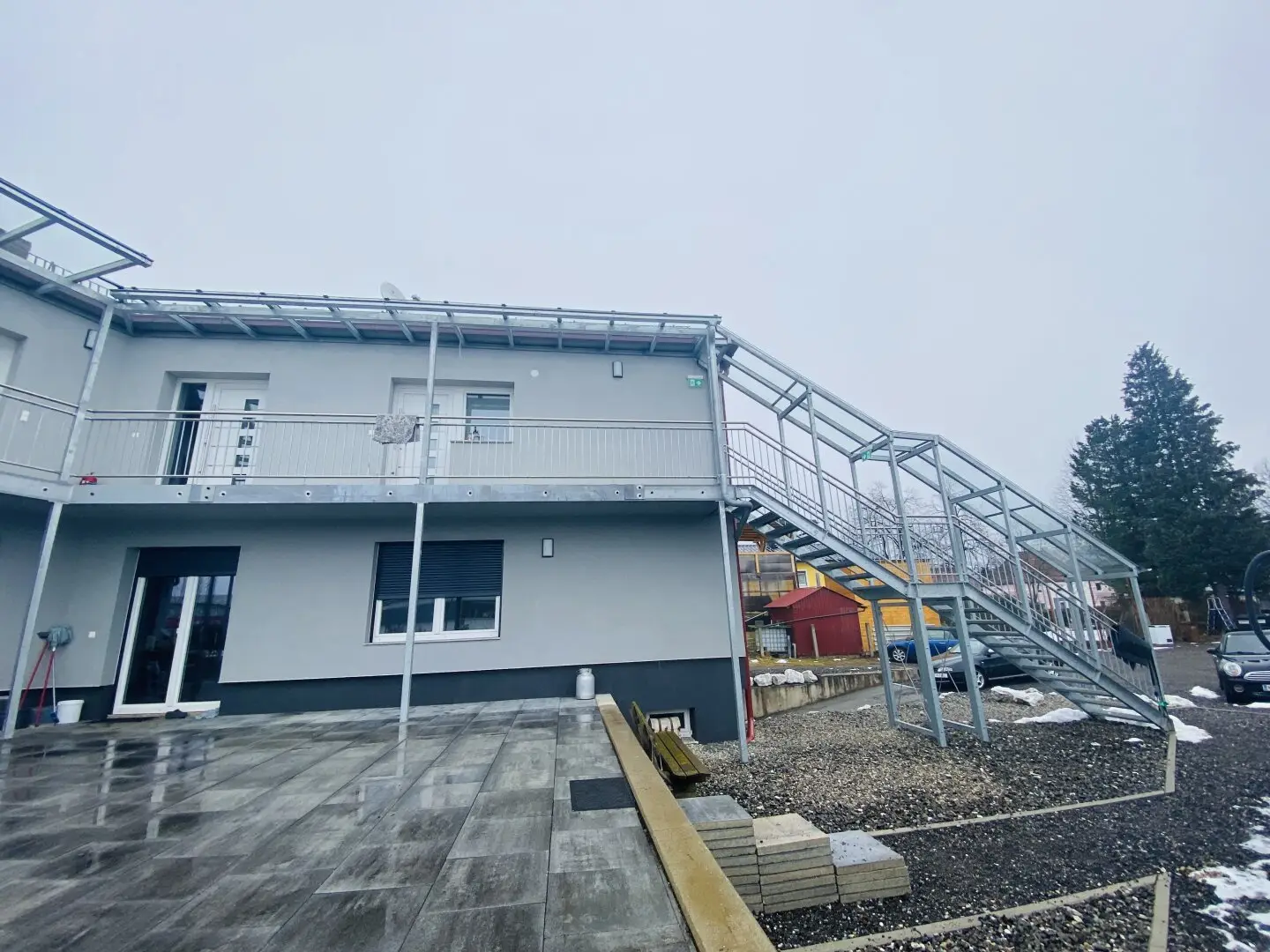 Attraktive Kapitalanlage: Vermietete 74 m² Wohnung mit Kfz-Abstellplatz in zentraler Lage