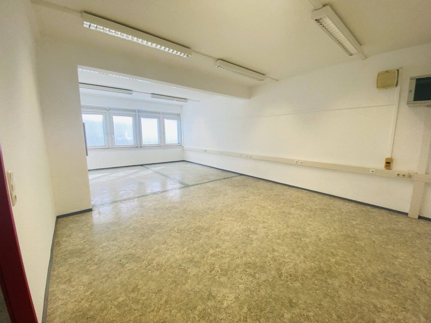 Knittelfeld: vielseitige Bürofläche -Ideal für Praxis, Beratung oder Schulung – 206 m2 in zentraler Lage