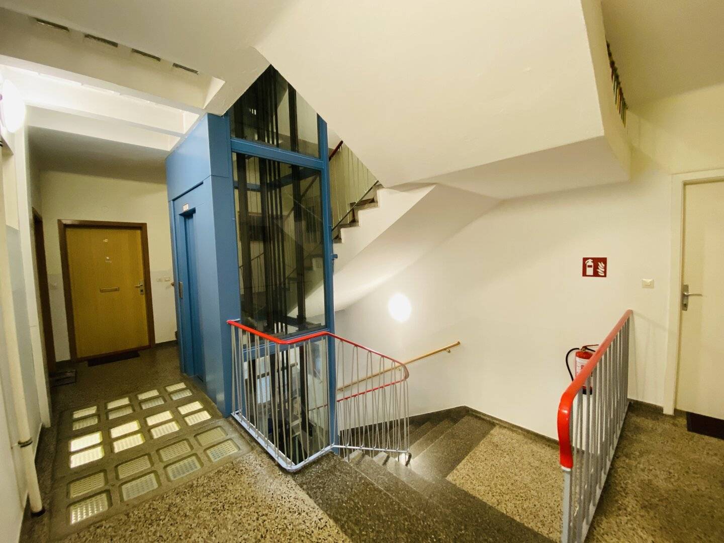 Gemütliche 2-Zimmer-Wohnung ca 58 m2 mit Loggia im Herzen von Zeltweg