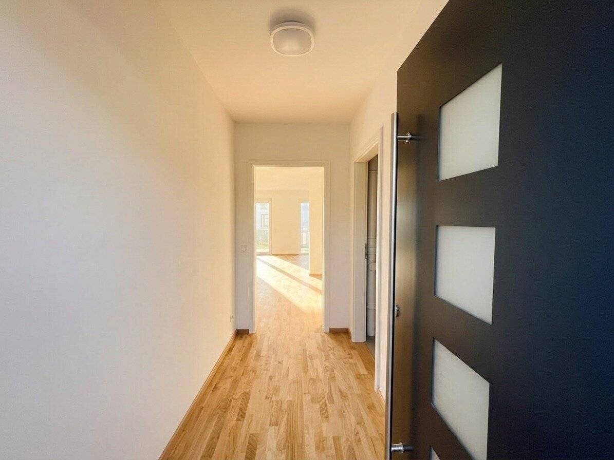 Modernes Reihenhaus mit Garten, Dachstudio & großzügigem Keller in ruhiger Lage in Wien 1220!