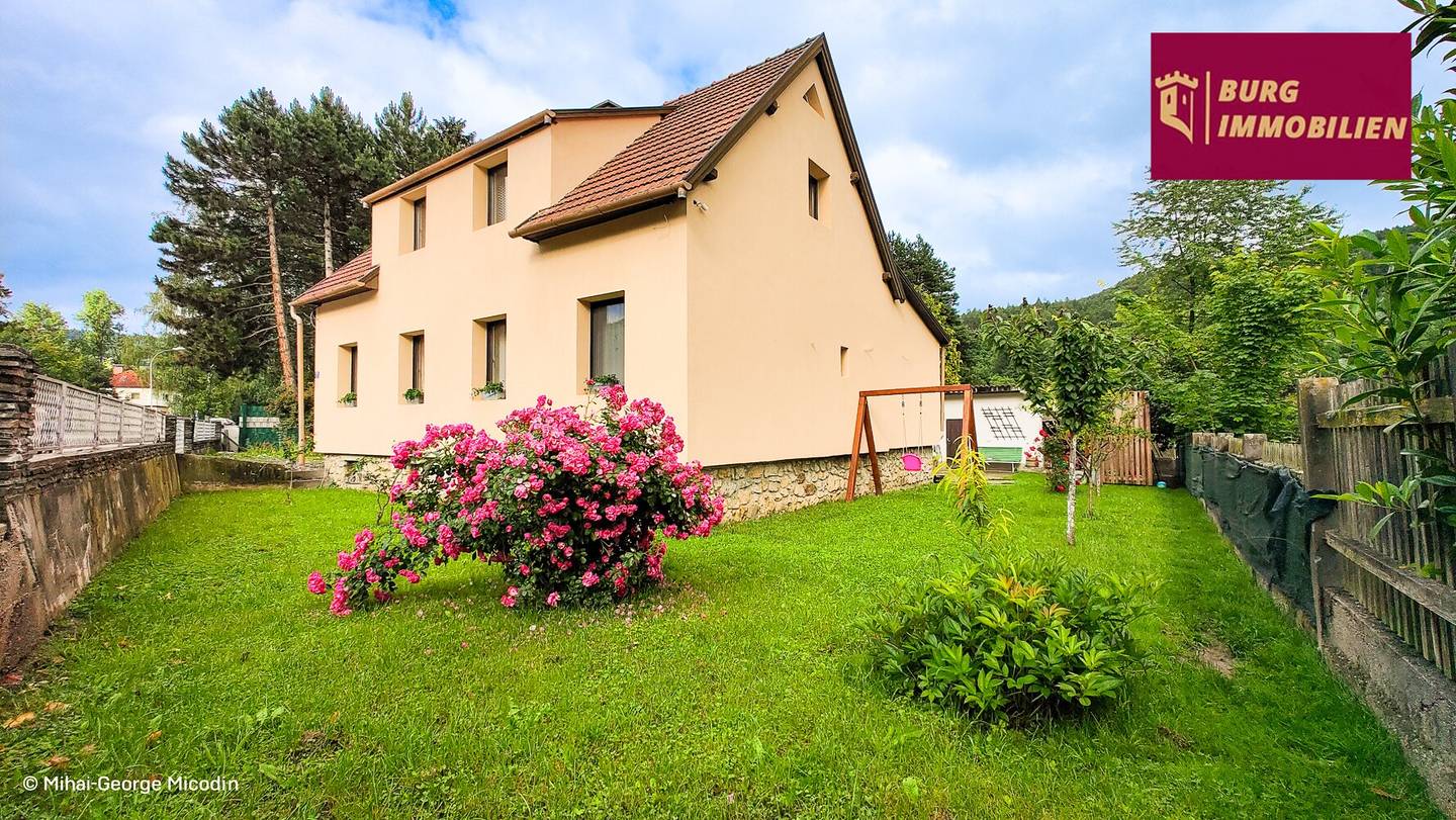 Modernisiertes Wohnjuwel in Grimmenstein - 4 Zimmer, Garten, Garage & mehr!
