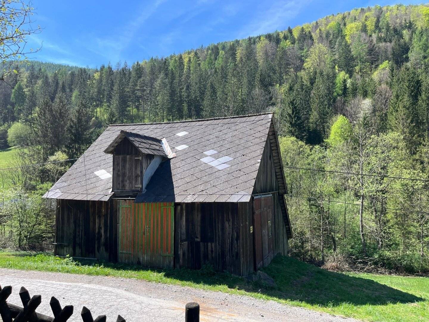 Bauernhaus mit 2,5 ha Grund in Großstübing