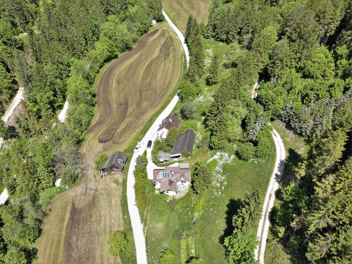 Bauernhaus mit 2,5 ha Grund in Großstübing