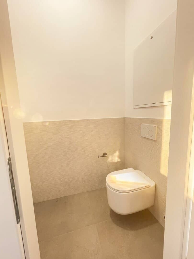 Über den Dächern des Stuwerviertels: elegante 3-Zimmer-Dachgeschosswohnung mit privater Dachterrasse nahe Prater