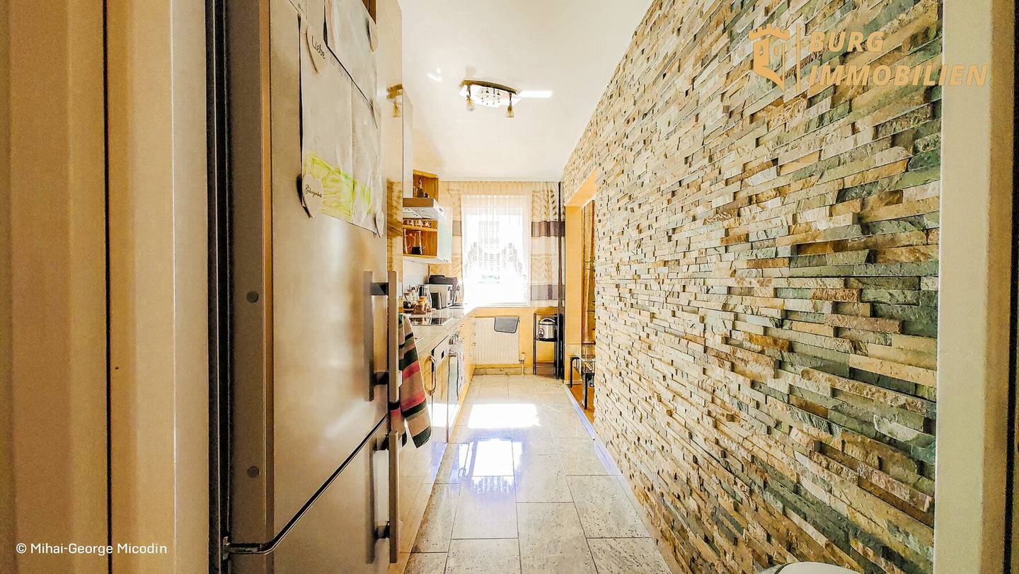 Renovierte Familienwohnung mit 3 Zimmern_ Loggia, Kinderspielplatz und U-Bahn-Nähe in 1200 Wien - Perfekt für Familien!