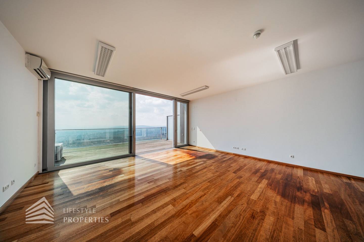 Apartment with large terrace at Kahlenberg