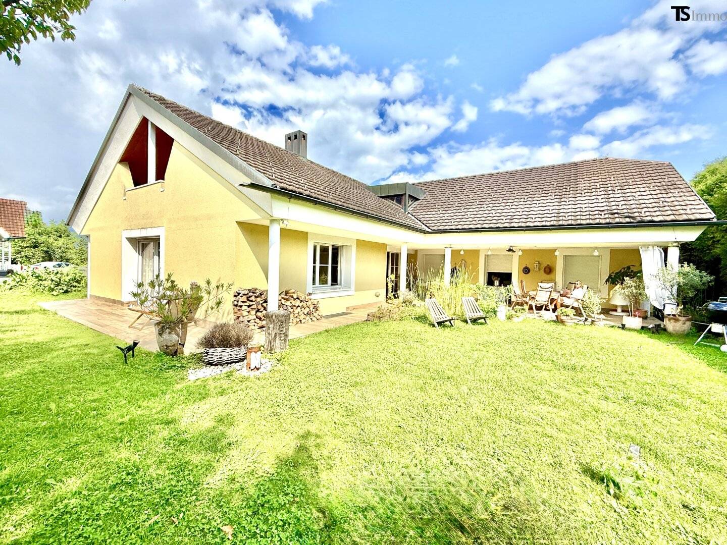 Feldkirch Altenstadt: Exklusiver Bungalow mit Ausbau- & Entwicklungspotenzial