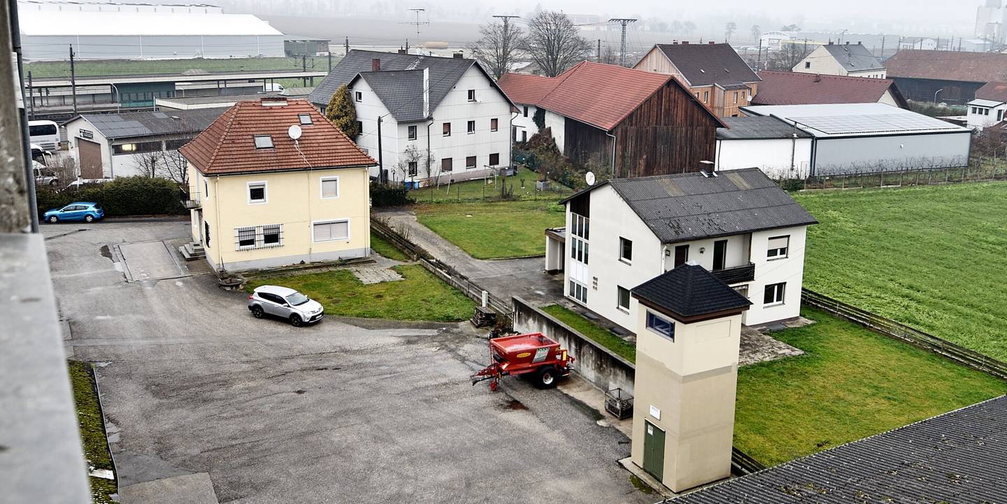 ++ RARITÄT ++ Lagerhallen mit 2 Bürohäusern in Bestlage!