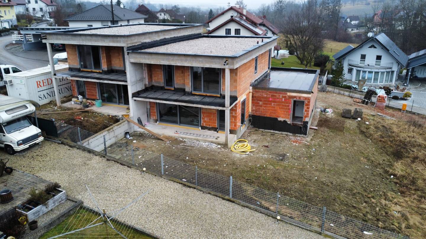 NUR NOCH 1x EINHEIT FREI - Schlüsselfertige und stilvolle Doppelhäuser in Roitham