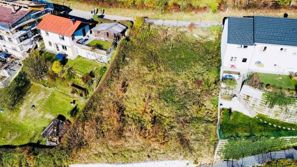 Baugrundstück in Lichtenberg: Ihr Traum-Eigenheim auf 708 m² für 229.000 €!