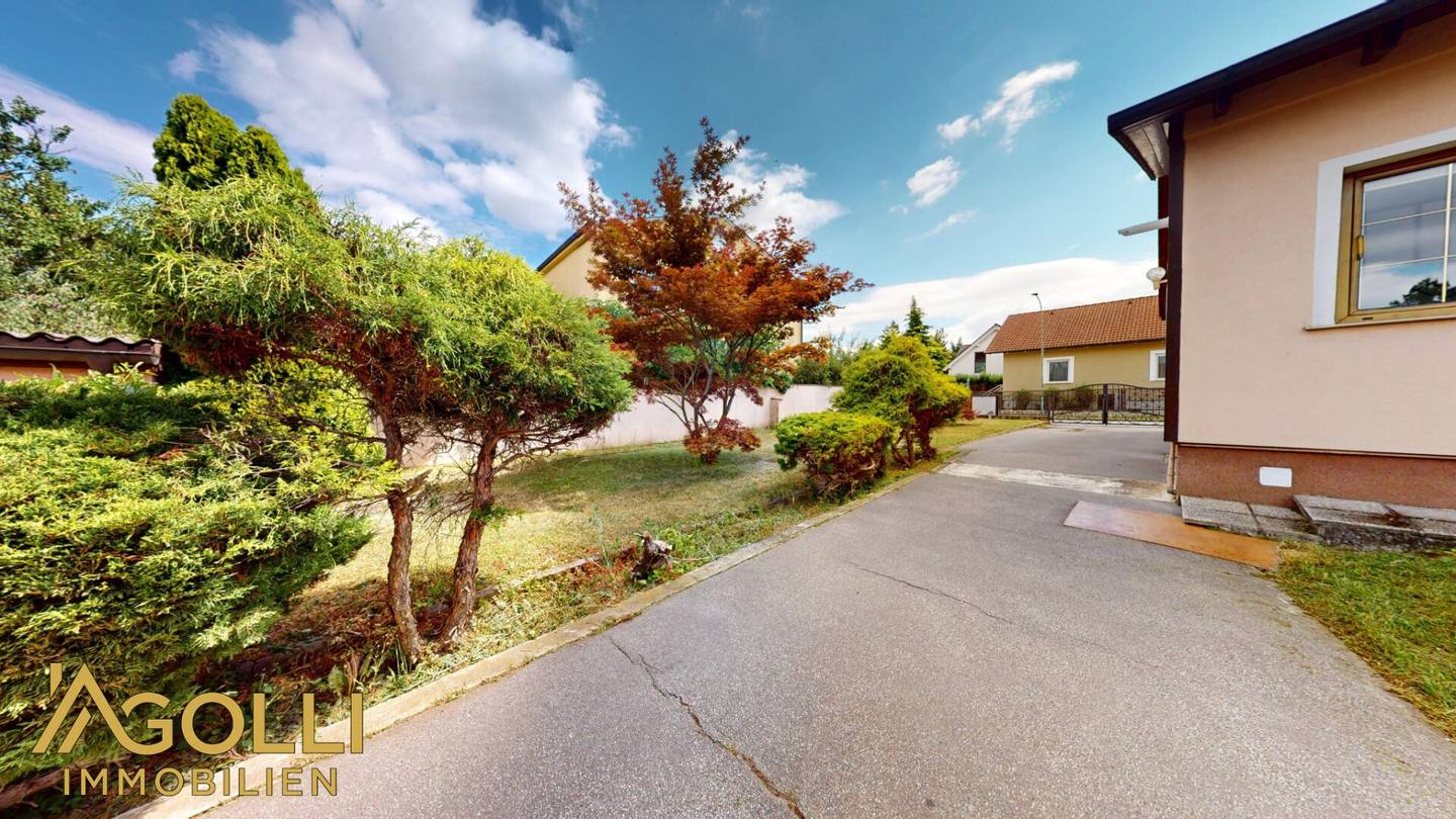 Einfamilienhaus mit Garage in Haslau an der Donau