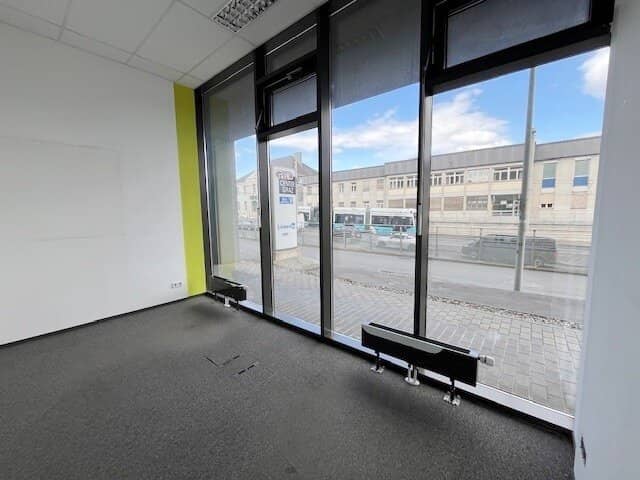 Top aufgeteilte Büro/ Geschäftsräumlichkeiten Nähe Hauptbahnhof