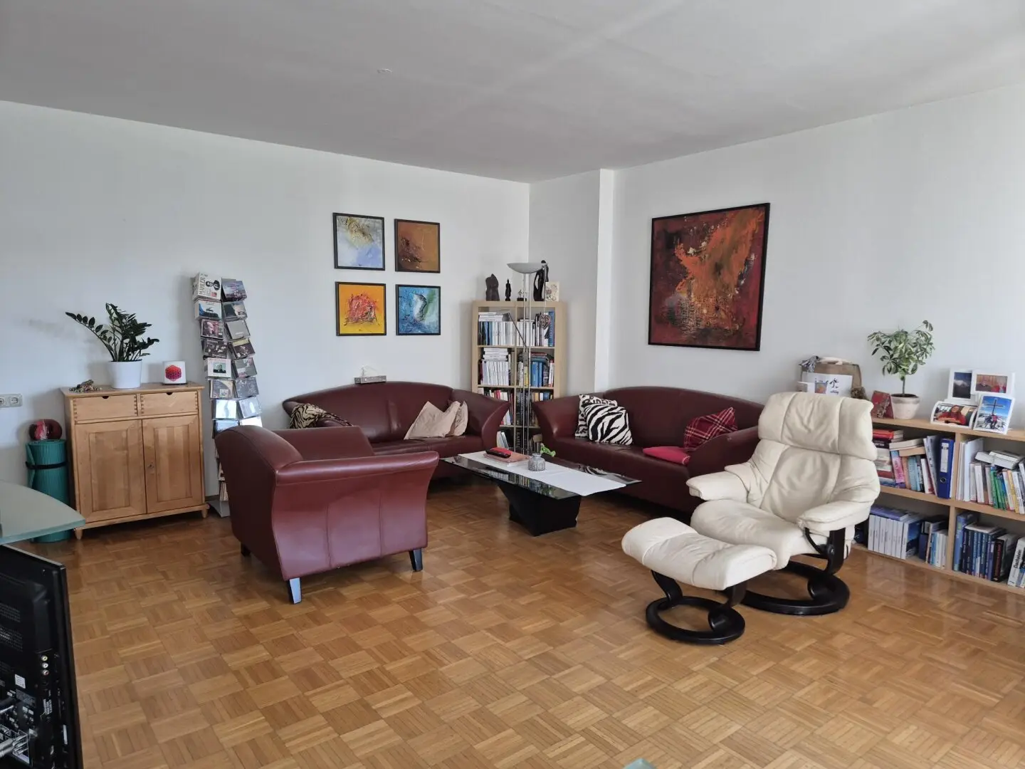 4-Zimmer-Wohnung mit Loggia und Garage in Traun – gepflegt, großzügig und familienfreundlich