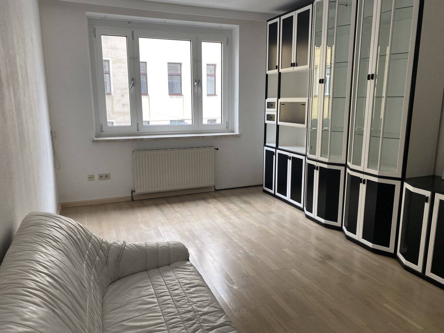 3 getrennt begehbare Zimmer; Zentrale Lage - Botanischer Garten