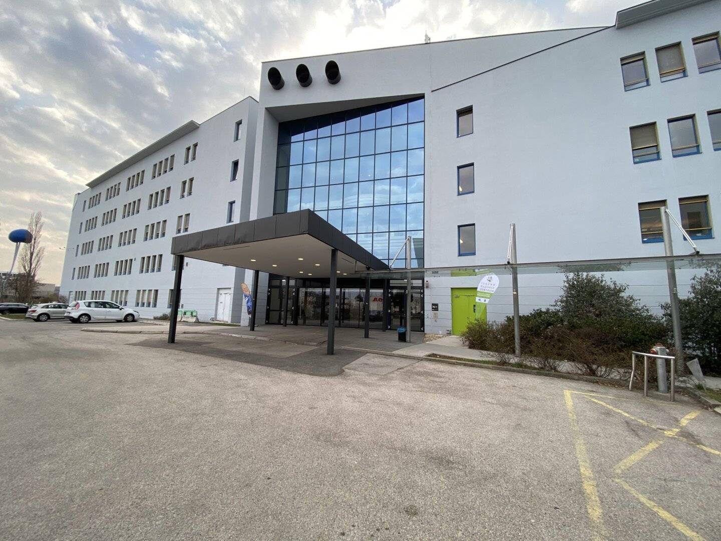 Bürofläche (240m²) wird saniert übergeben- ab sofort zu mieten im IKANO OFFICE PARK 2351 Wiener Neudorf - 253