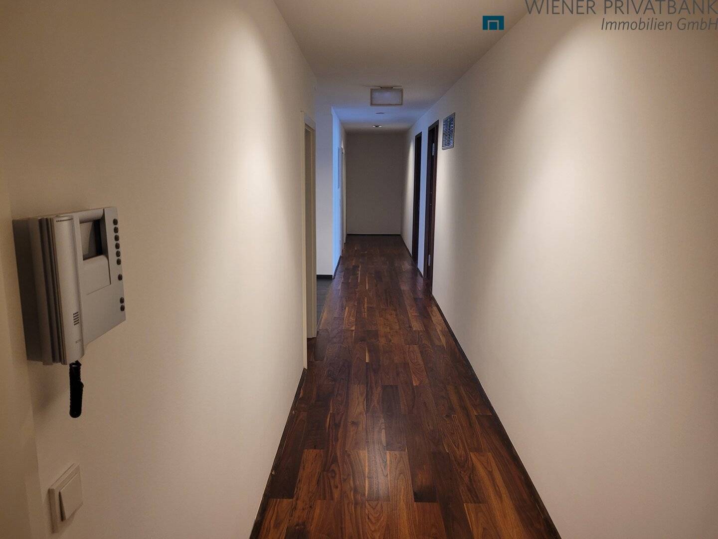 PROVISIONSFREI FÜR DEN MIETER - SCHÖNES BÜRO (96m2) MIT CONCIERGE SERVICE AM STADTPARK