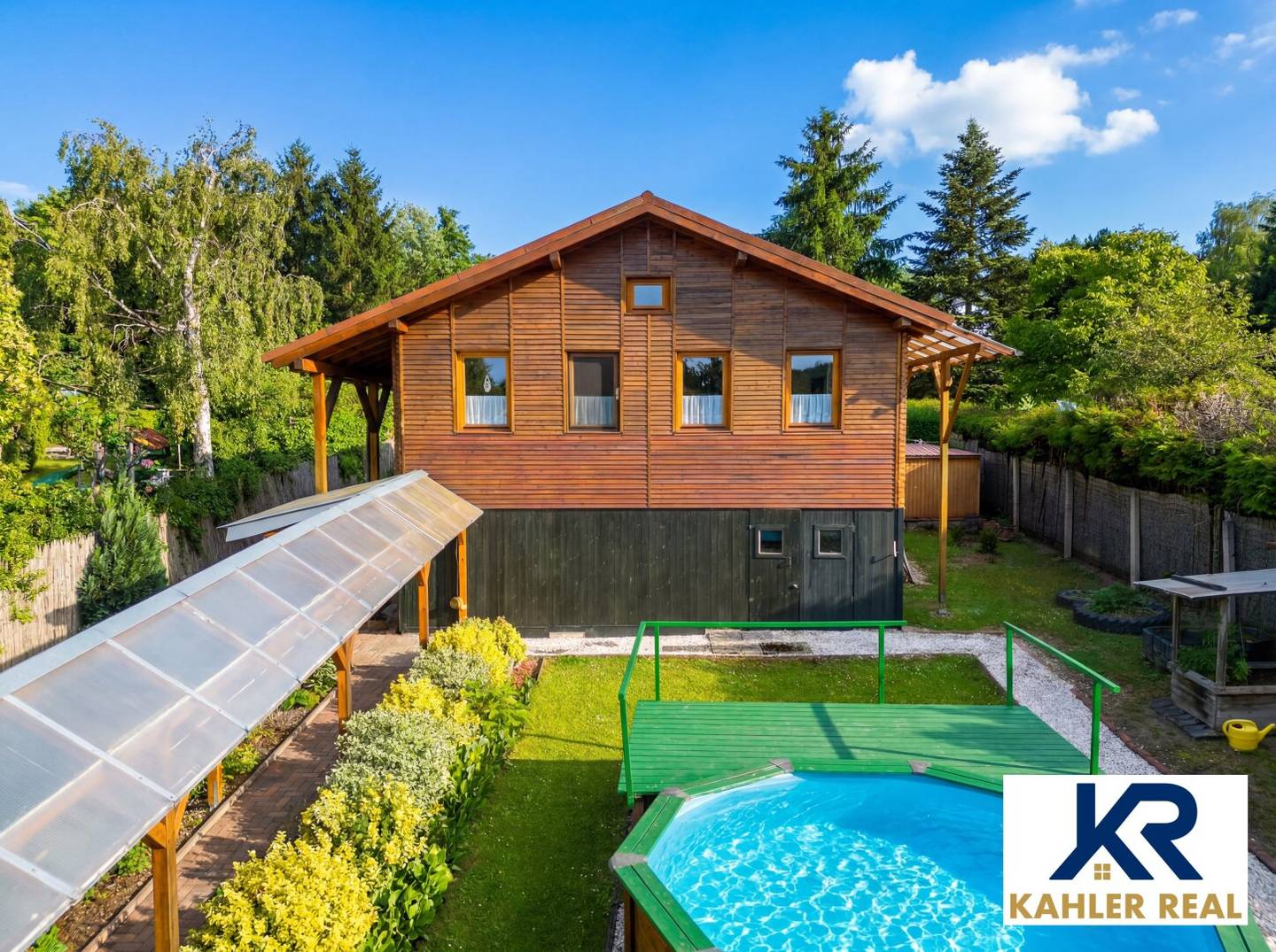 Charmantes 3-Zi-Haus mit Pool und großzügigen Nebengebäuden in Wolfsgraben