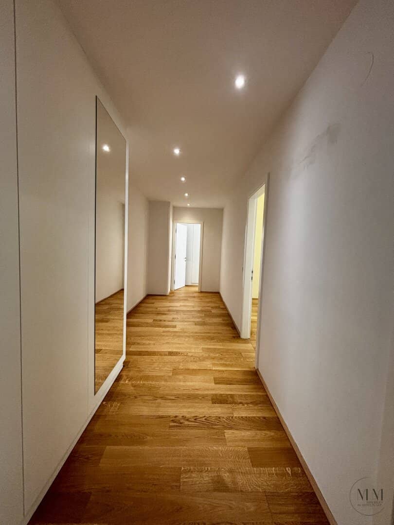 VERKAUFT - Frisch sanierte Altbauperle in 1070 Wien - Seidengasse - Terrasse, Garagenstellplatz, Fitnessraum