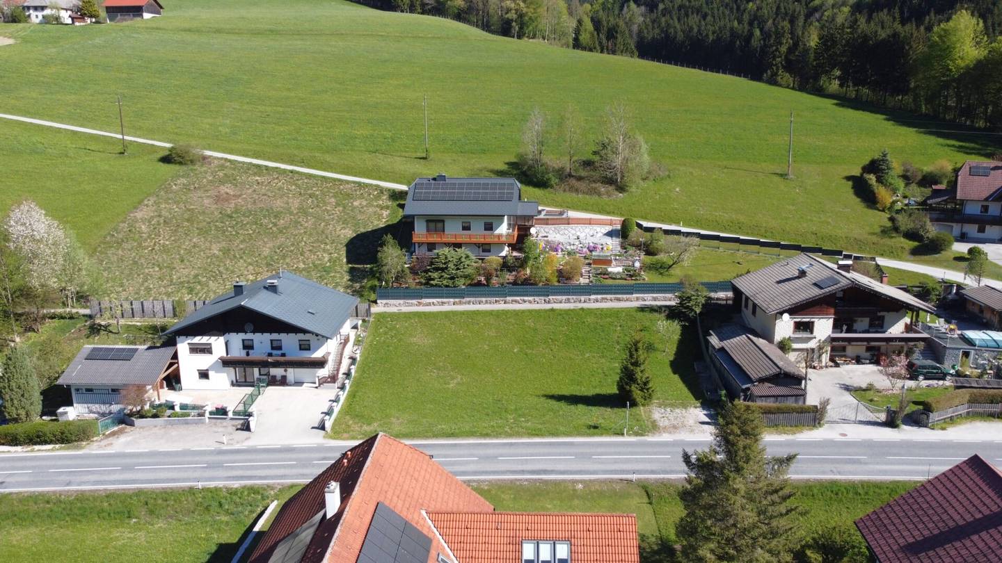 Sonniges Baugrundstück ohne Bauzwang