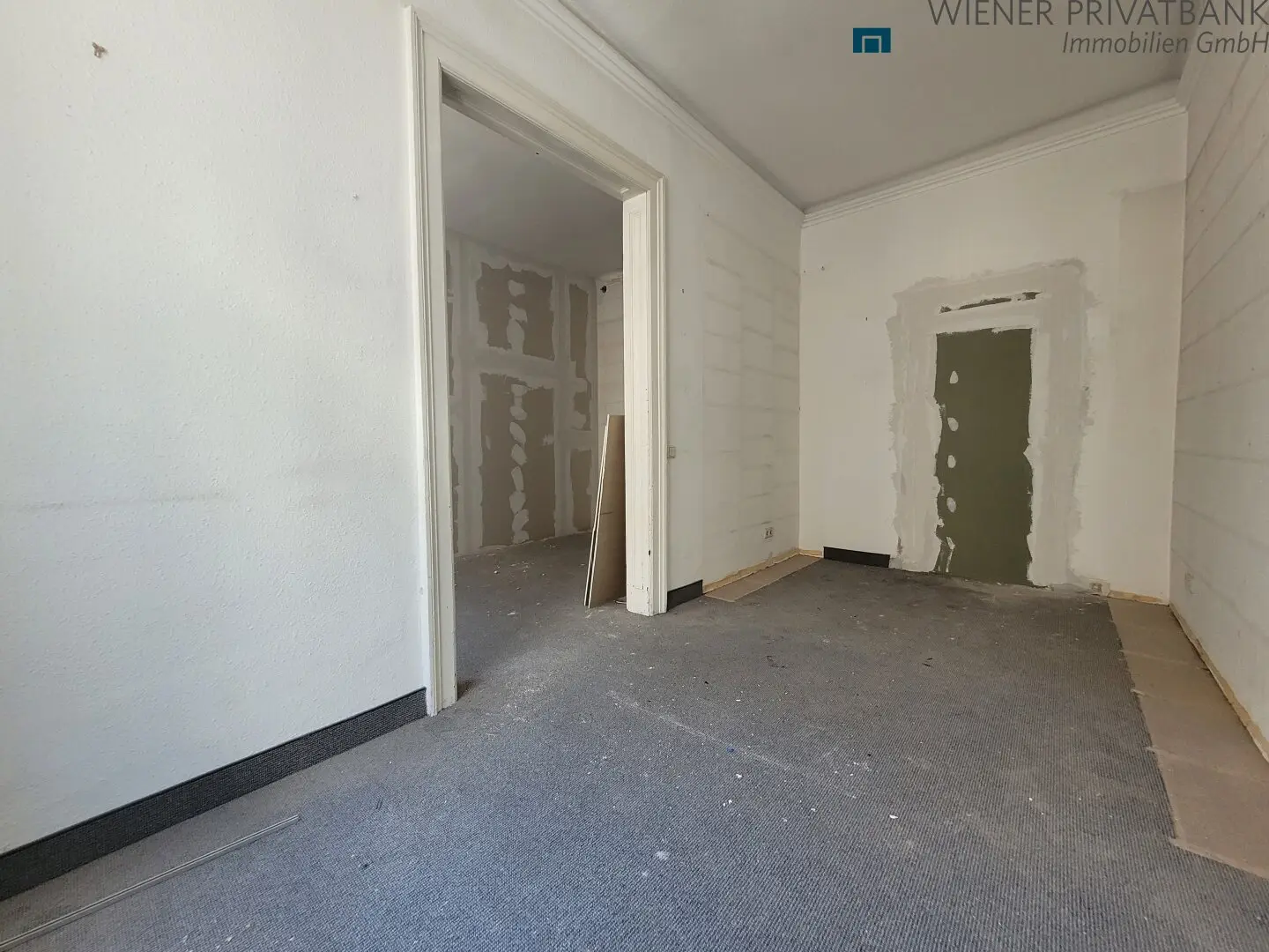 KOMPAKTE WOHNUNG ZUM SELBER GESTALTEN BEIM SERVITENVIERTEL