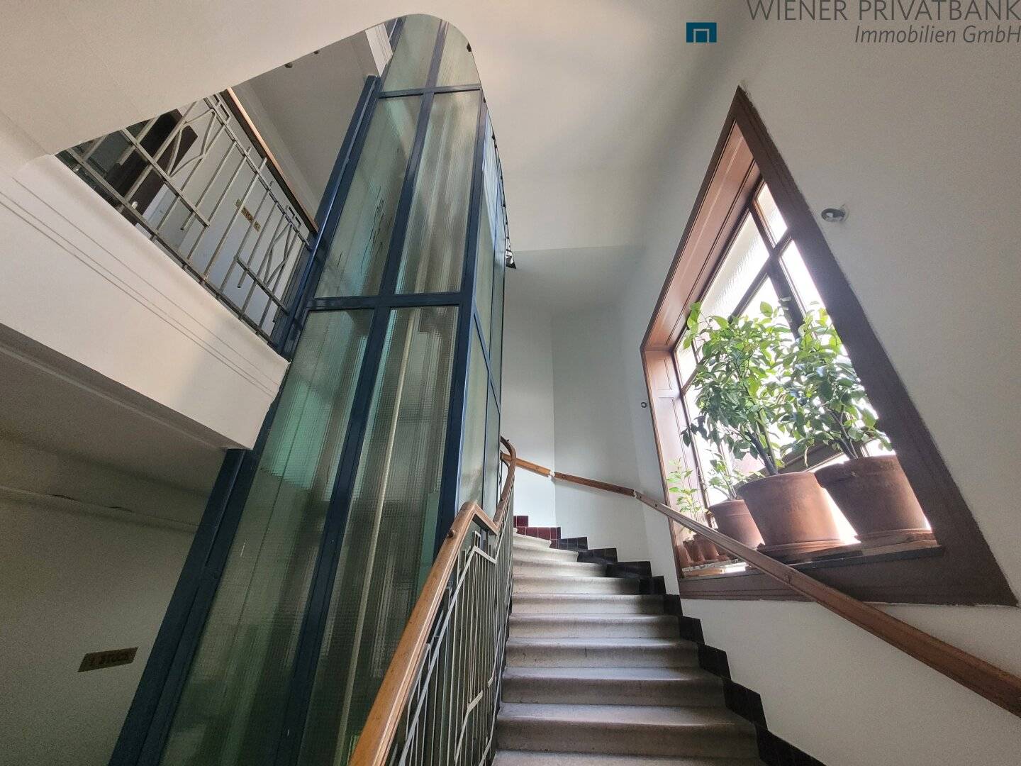 2-ZIMMER-WOHNUNG (85M2) IN RUHIGER LAGE DES 3 BEZIRKS