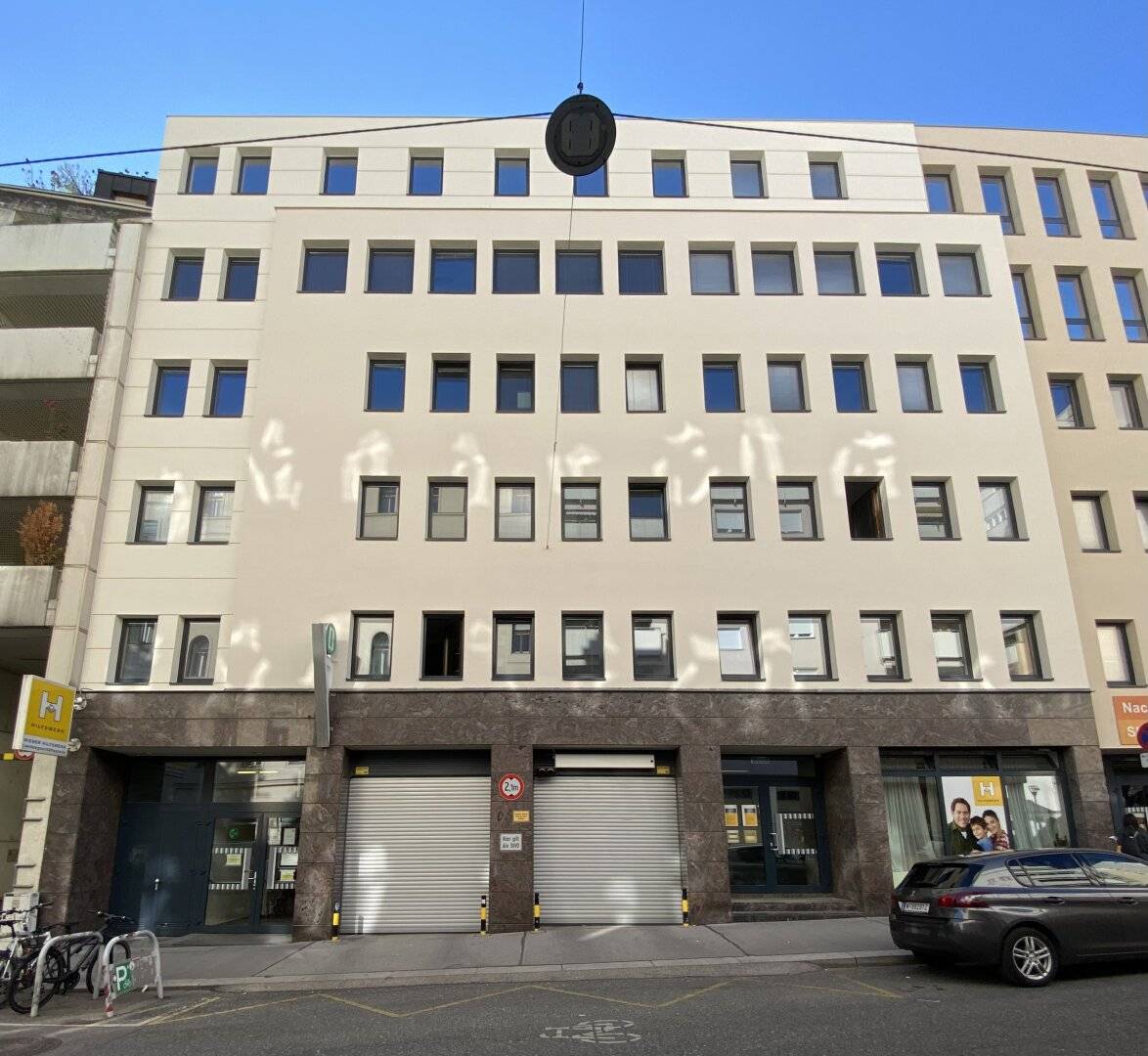 Garage parking space in the 7th Vienna municipal district for rent